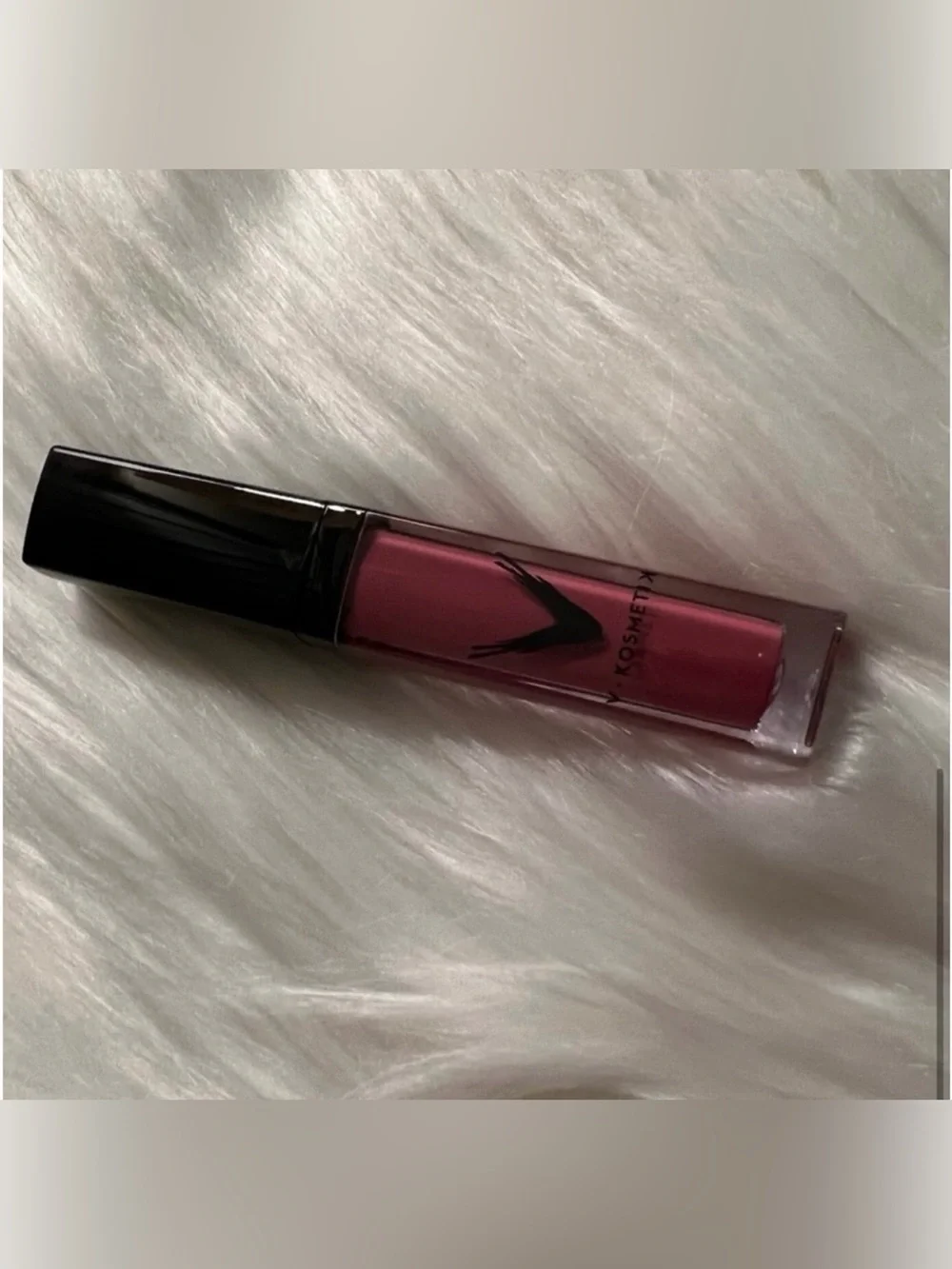 V-Kosmetik- CREAMY LIQUID VELVET LIPSTICK- BUBBLY